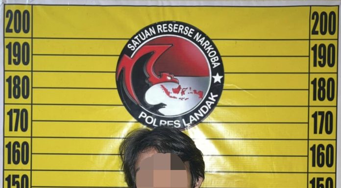 Polisi Ringkus Terduga Pengedar Sabu di Mandor, Belasan Paket dan Alat Hisap Diamankan