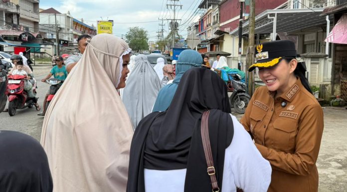 Karolin Pastikan Lebaran Kondusif, Pantau Langsung Salat Id di Ngabang