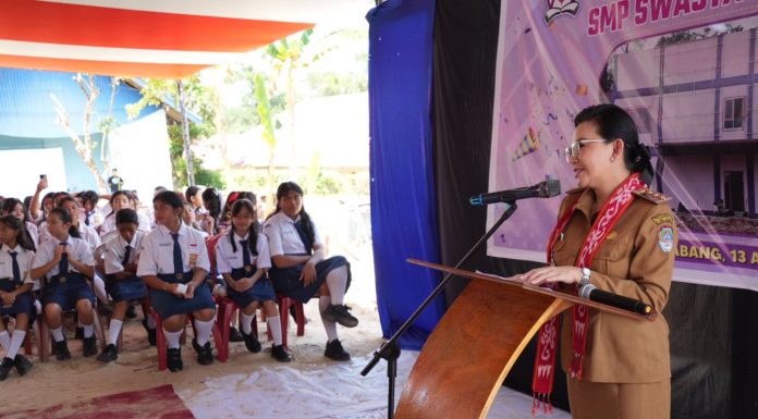 Karolin Resmikan Gedung SMP Alfa Omega, Sekolah Swasta Dinilai Bantu Tampung Lulusan SD