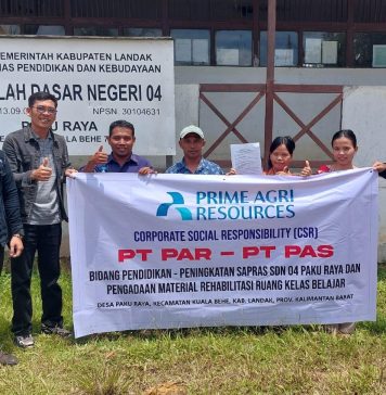 CSR PT PAR–PT PAS Bantu Rehabilitasi Ruang Kelas SDN 04 Paku Raya