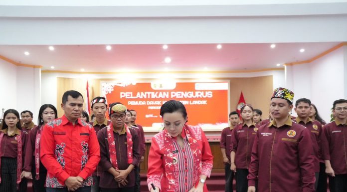 Karolin Ingatkan Pemuda Dayak Tak Tergilas Peradaban Zaman