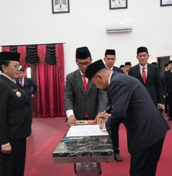 Karolin Peringatkan ASN Jangan “Ngonten” Berlebihan Pakai Seragam