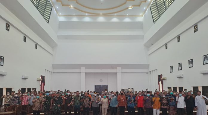 Kabut Asap Makin Pekat, Forkopimda dan Tokoh Lintas Agama Landak Gelar Doa Bersama