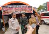 Tinjau Posko Karhutla Landak, Bupati Karolin Ingatkan Keselamatan Personel Gabungan
