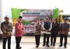 Terima Bantuan dari Gubernur Norsan, Karolin: Ini Sangat Krusial bagi Warga Landak yang Terdampak Kabut Asap