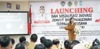 Tingkatkan Daya Saing UMKM, DPMPTSP Landak Hadirkan Inovasi Layanan Terintegrasi “Jempol Pintar”