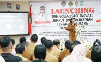 Tingkatkan Daya Saing UMKM, DPMPTSP Landak Hadirkan Inovasi Layanan Terintegrasi “Jempol Pintar”