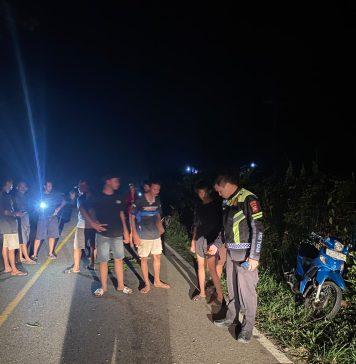 Sempat Ditutup Warga Usai Kecelakaan Maut, Jalan Ngabang-Jelimpo Kembali Dibuka
