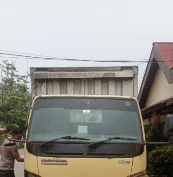 Polisi Ungkap Pelaku Tabrak Lari di Jelimpo, Mobil Box Diamankan di Polsek Sungai Pinyuh
